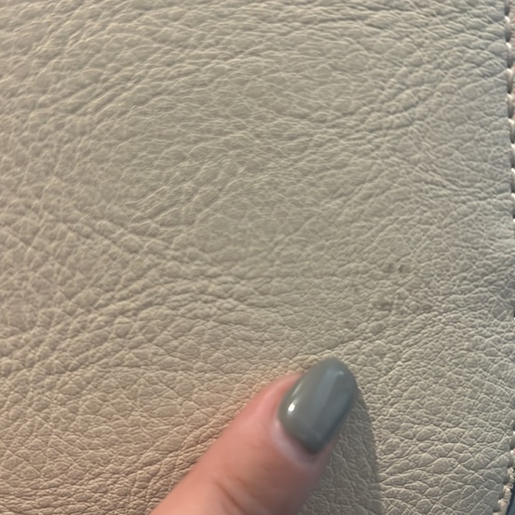 ALDO Champagne Sparkly Handbag - Picture 6 of 6